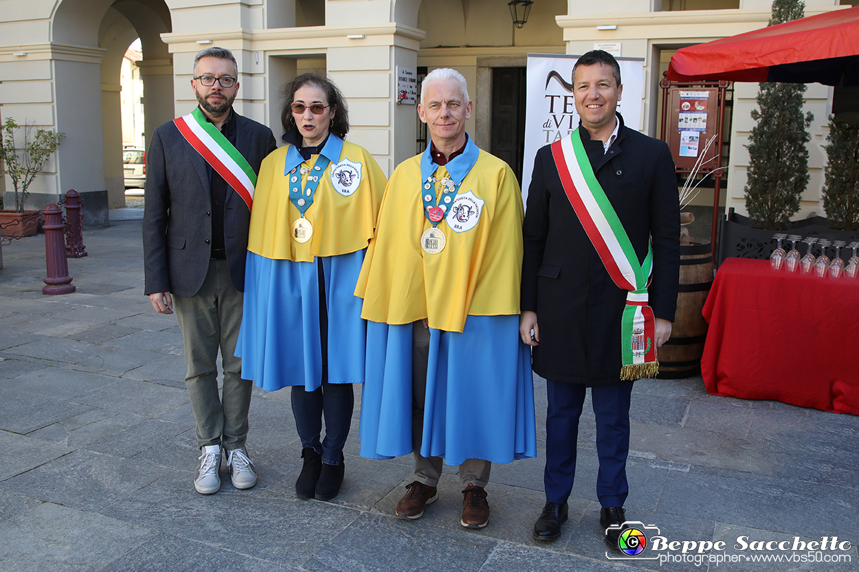 VBS_6773 - Fiera Storica di San Giuseppe 2024 - Alla Corte del Vino Barbera...la Salsiccia di Bra.jpg